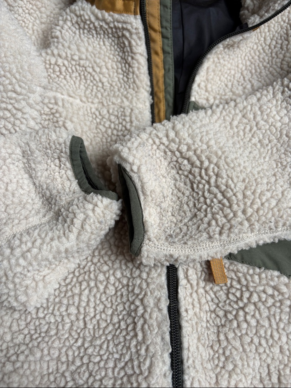 Patagonia kids retro-x jacket size S (7-8) - Picture 2 of 7